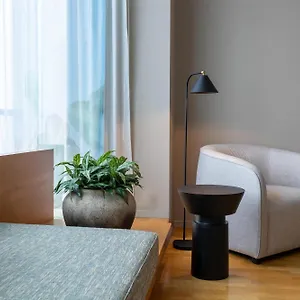 4* فندق فيرست جي