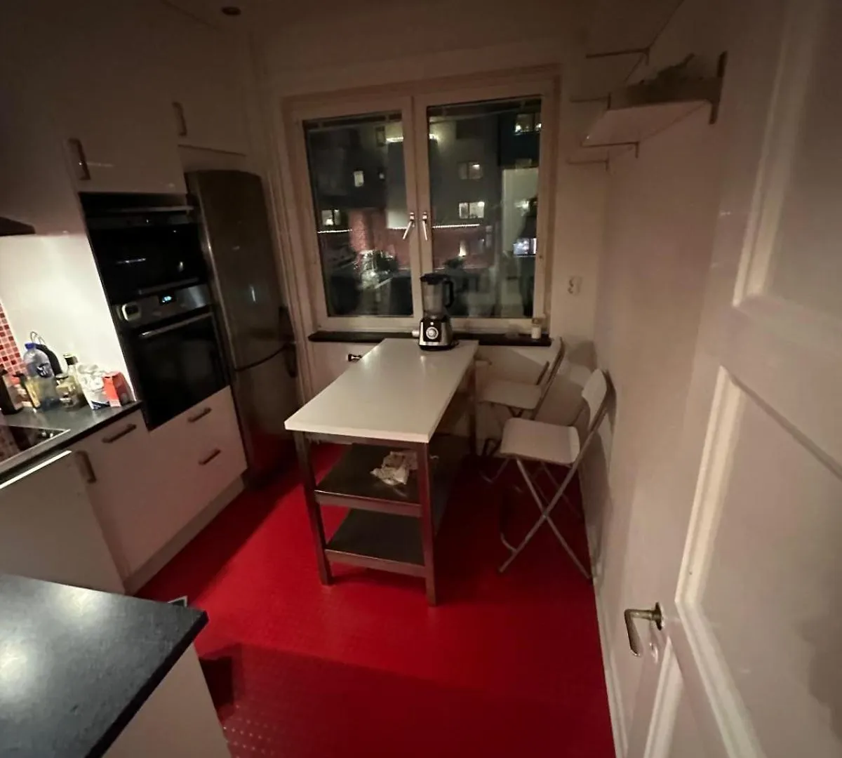 Modern Central Gothenburg Apartment With Balconies And Full Kitchen For Up To 5 Guests 0*,