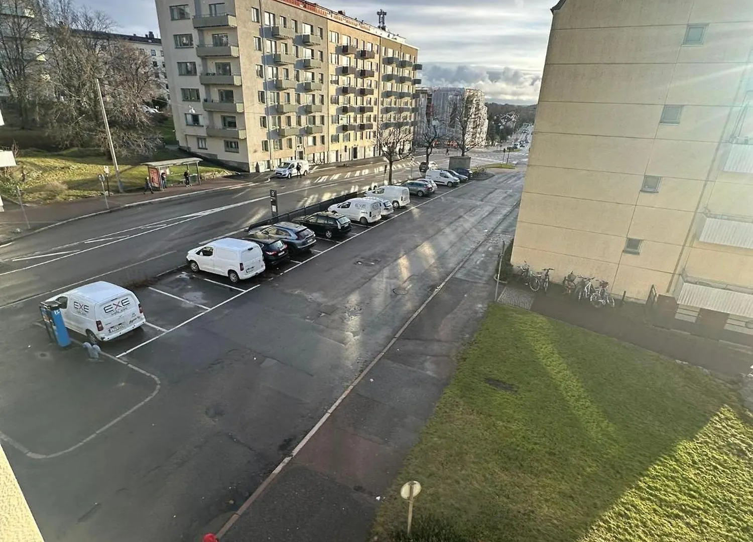 Modern Central Gothenburg Apartment With Balconies And Full Kitchen For Up To 5 Guests Sweden